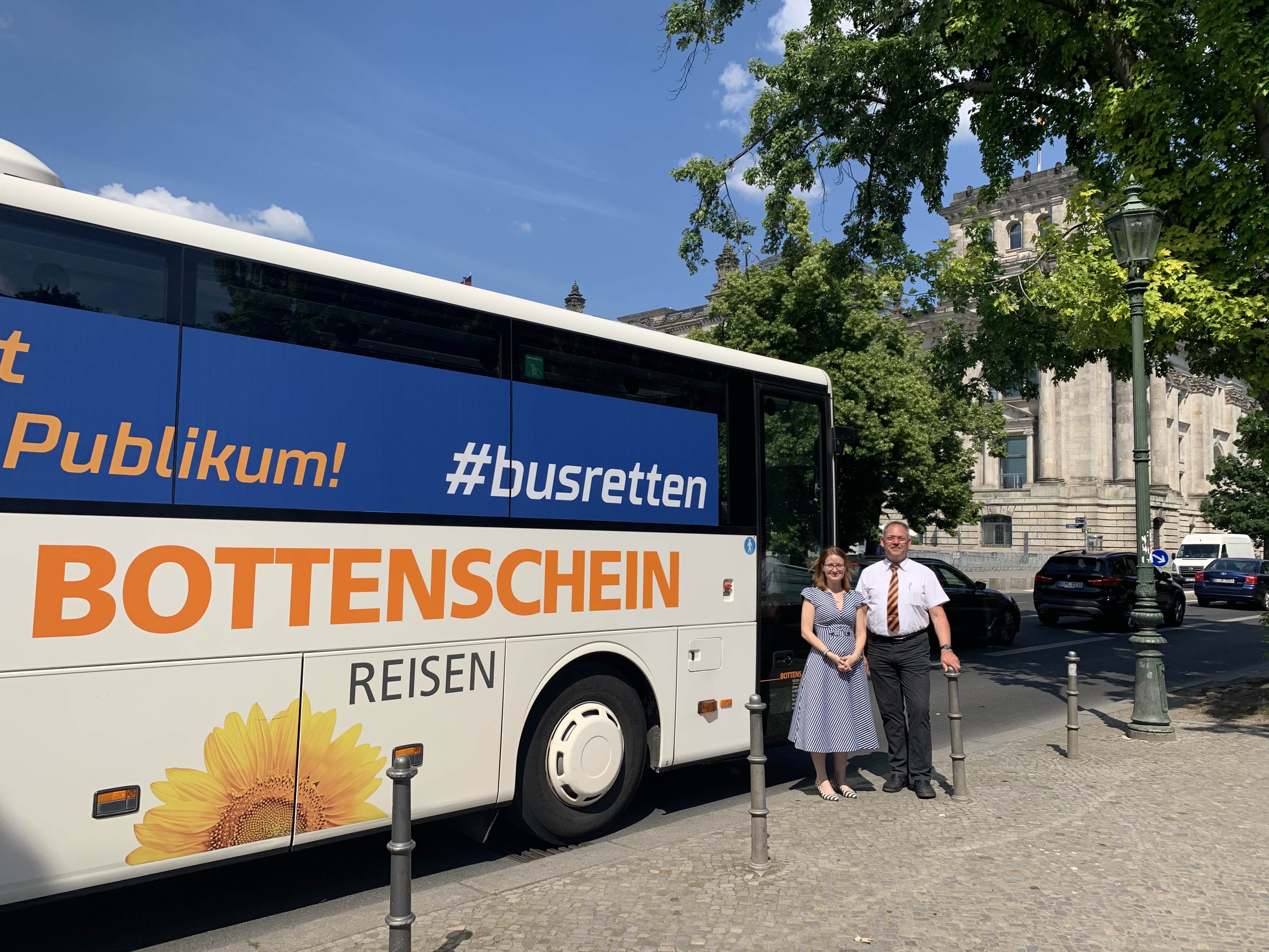 Ronja Kemmer unterstützt Busunternehmer